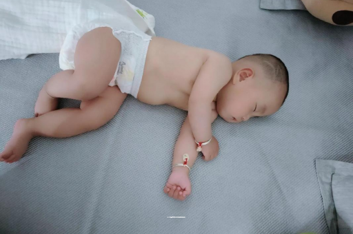 东明怀孕初期脑袋晕晕的