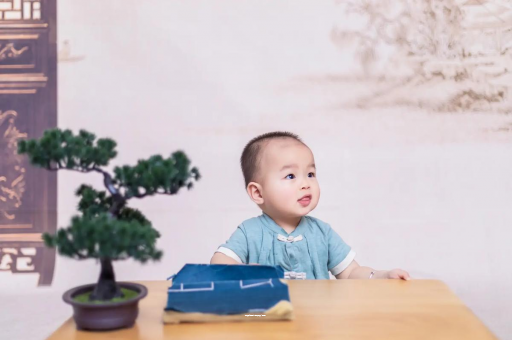 东明宝宝半夜吐了怎么回事 东明宝宝半夜吐了怎么回事